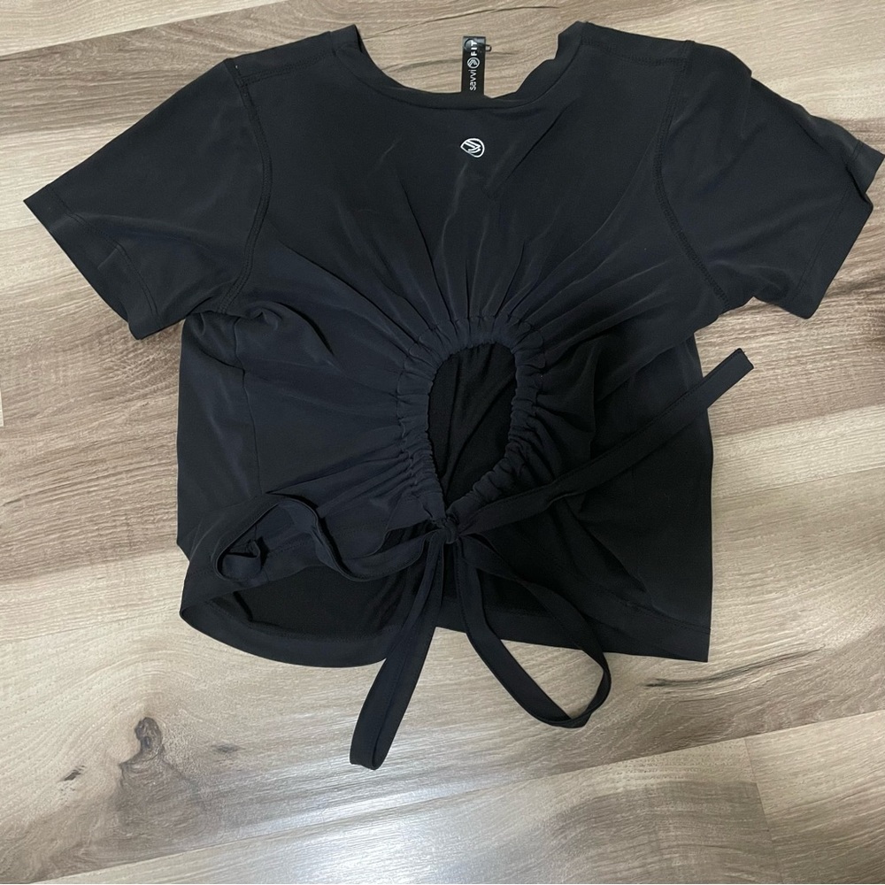 2 Top Bundle Savvi Fit Black and White Tie in the Back Top Size Small